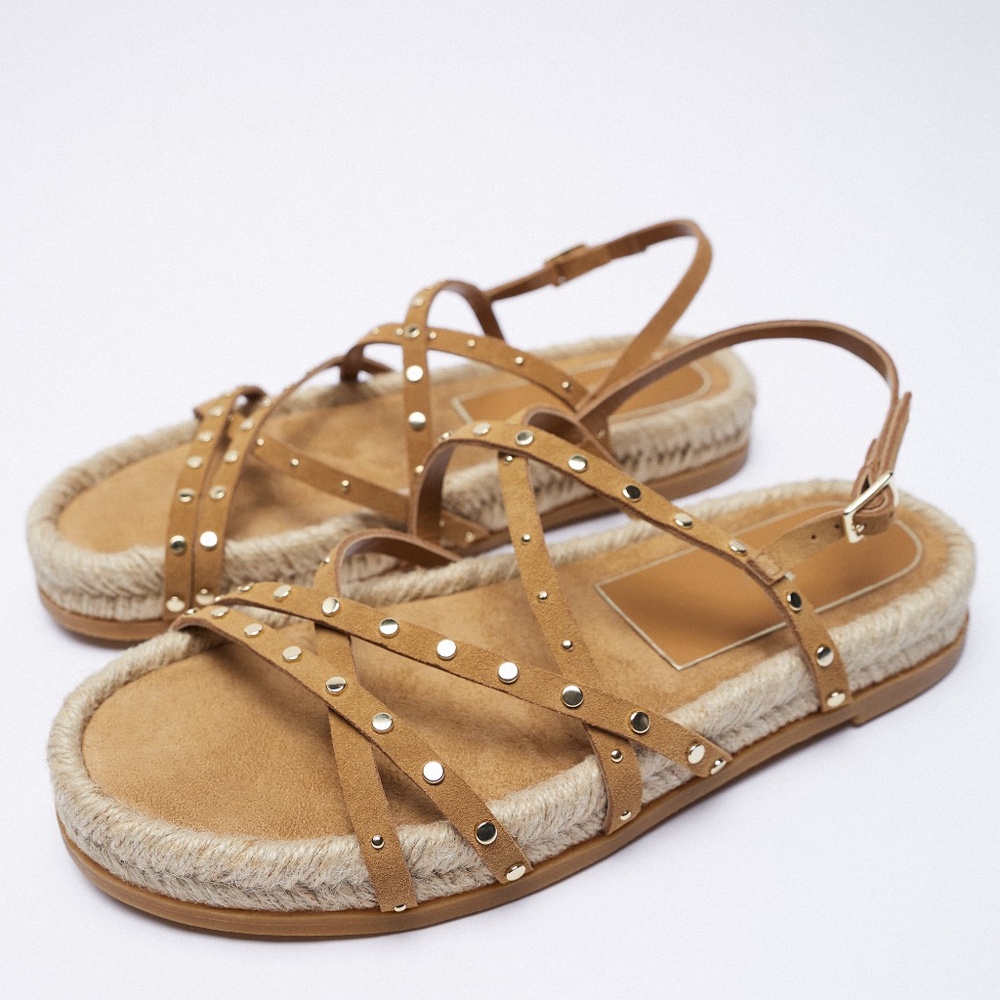 NWOT Zara Tan Gold Studded espadrille platform sandals